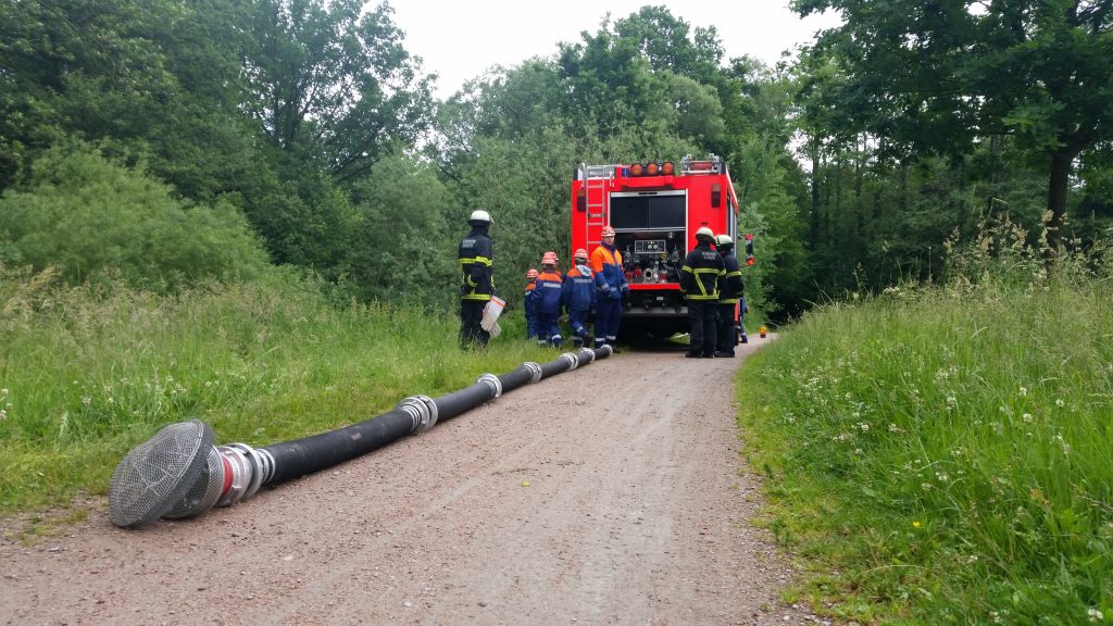 „Wasserentnahmestelle offenes Gewässer“ Freiwillige Feuerwehr Bergstedt „Wasserentnahmestelle offenes Gewässer“ Freiwillige Feuerwehr Bergstedt